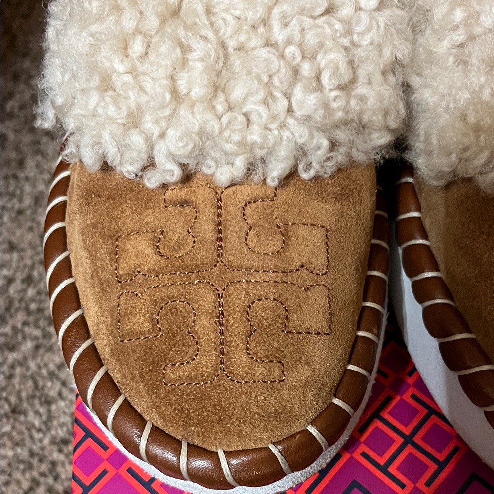 Tory Burch Shearling Suede Slippers/ loafers - Picture 3 of 9